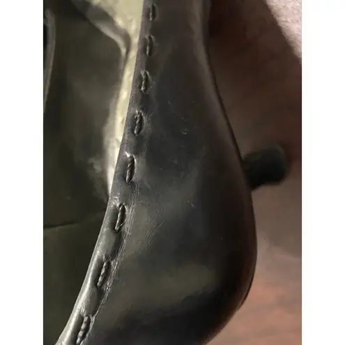 Y2K BCBGirls Black Kitten Heel Pumps with Buckle Detail Size 8