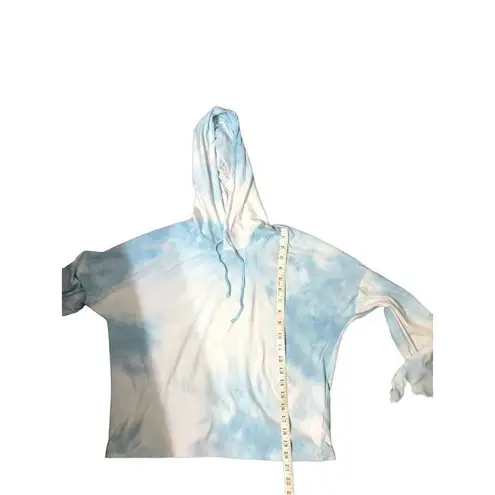 Derek Heart  tie dye blue and white hoodie