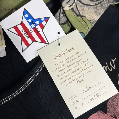 Jess & Jane Womens Bow Wow Dog Theme TShirt Top Long Sleeve Rhinestone Black Lrg Size L