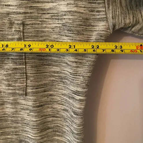 Kuhl Gray Heathered Short Sleeve Shirt Active Gorpcore Women's size Large