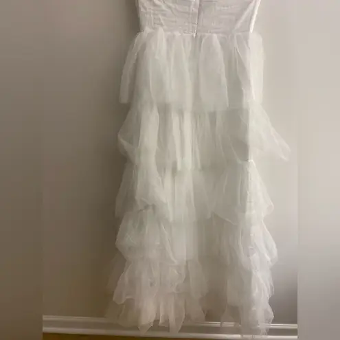 Phenomenal Passion White Tulle Pleated Strapless Maxi Dress Large