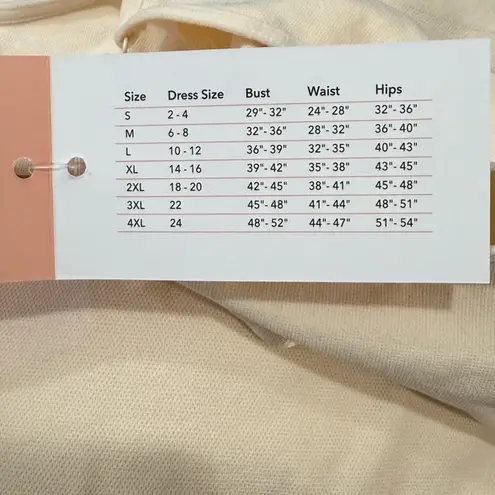 SHAPERMINT Essentials Scoop Neck Cami White