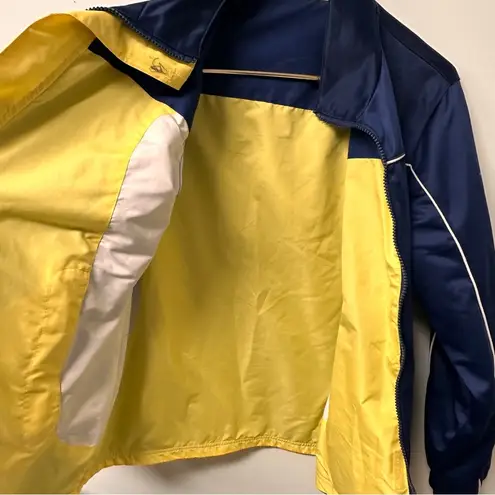 Athletic Works  reversible lightweight wind rain jacket zipper Velcro closure