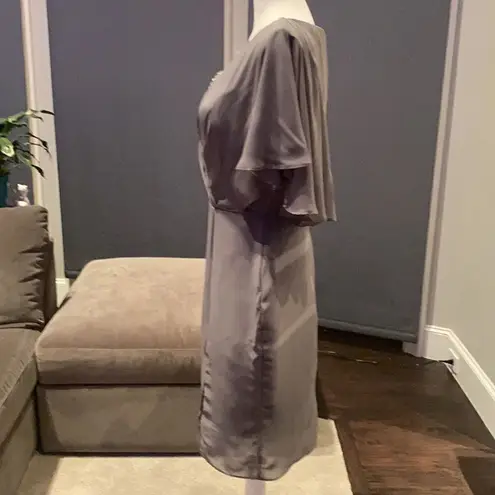 Women’s Gray Chiffon Bat Wing Sleeve Formal Party orBridesmaid Dress NWOT Medium Gray