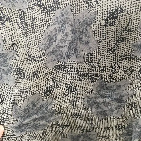 Women's black and gray floral rectangle scarf wrap 52" L x 11" W accessories