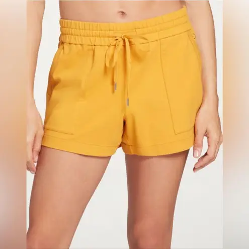 CALIA Knit Trapunto 3.5 Short Yellow Drawstring Shorts
