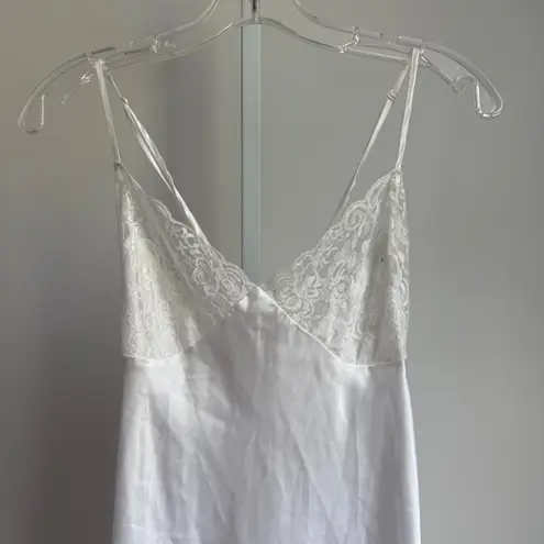 Frederick's of Hollywood Chemises slip size medium