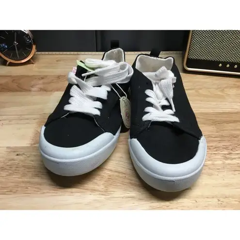 Sugar Festival Sneakers Women's 9 Black White Canvas Low Top Comfort Shoes