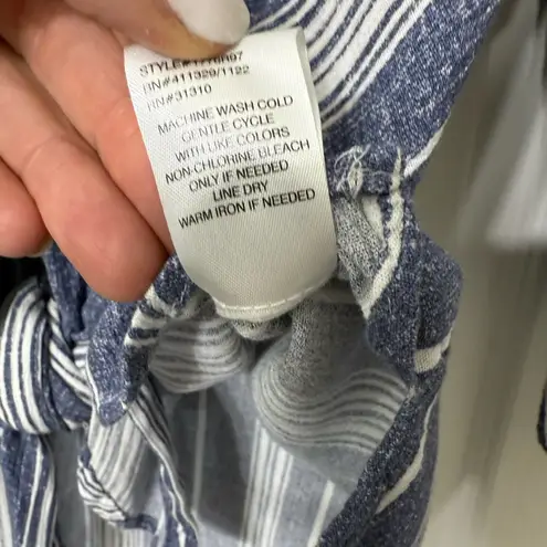 Fortune + Ivy Blake Tie Front Blouse in Blue and White Stripe