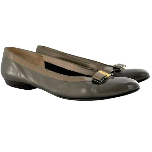 Salvatore Ferragamo Taupe & Brown Leather Bow Low Heel Pumps Size 7 B Flats