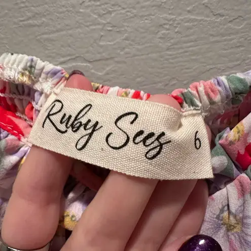 Ruby Sees Pink Floral After School Long Sleeve Crop Top Size US 2