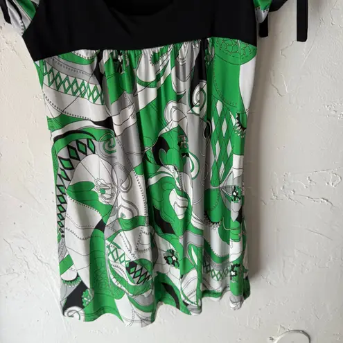 April USA Size Small Green Artsy Geometric Tie Puff Sleeves Blouse Black