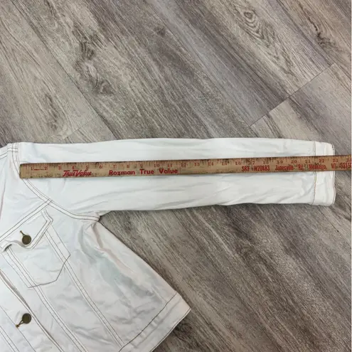 LEGOE HERITAGE Maternity Cropped Denim Jacket Size 0 Gold Stitching Button Front White