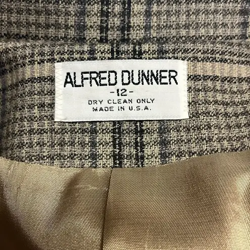 Alfred Dunner Women’s Wool Single Breasted Lined Blazer w/ Shoulder Pads
