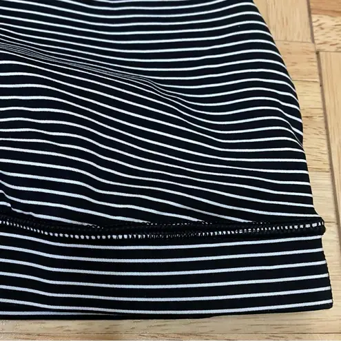 Lululemon  Energy Bra Long Line in Mod Stripe Black & White Size 4