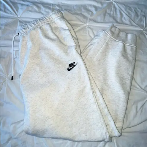 Nike  Women’s White Heathered Sweatpant Jogger SIZE L