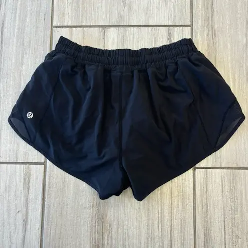 Lululemon Hotty Hot Low-Rise Lined 2.5” Inseam Short Black Size 6