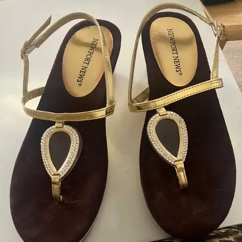 Newport News Gold and Brown Women's Sandals