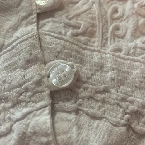 Novica womens small white Lilly of the Incas button front blouse was embroidered