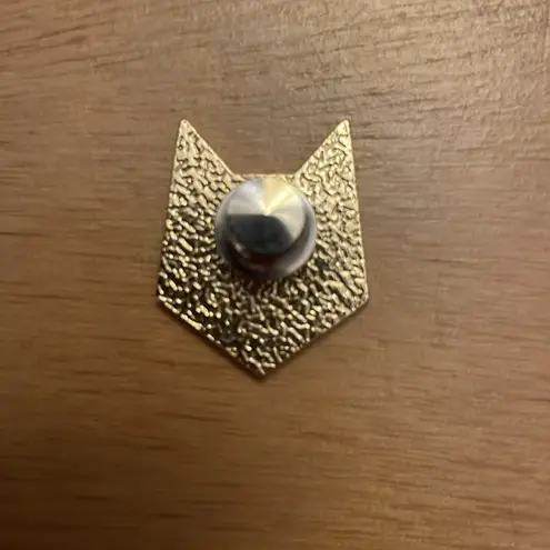 Free with Bundle only Geometric Fox 🦊 Enamel Tac Pin Orange - Image 3