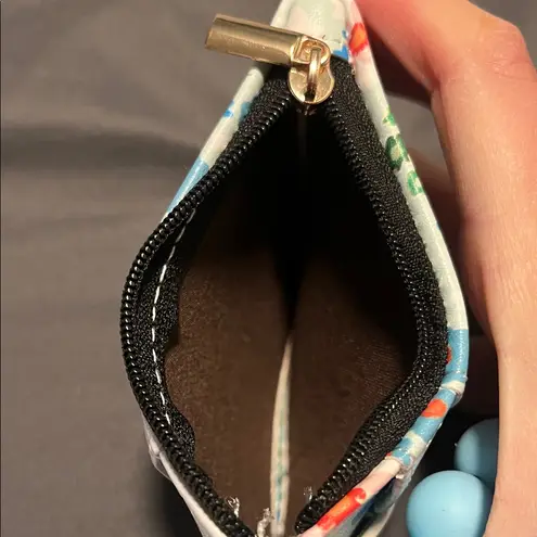 Floral Card Holder with Blue Beaded Keychain - Image 6