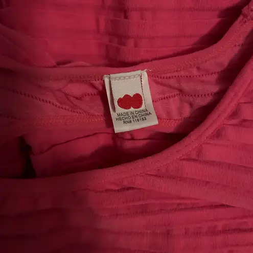 Two Hearts bright pink body con dress with open back size M/L Size M - Image 10