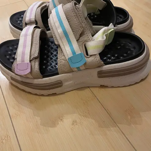 Converse  Run Star Utility Sandals womens 7 chunky soles beige/white/pink/blue