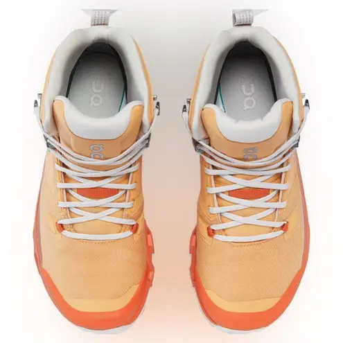 ON WOMENS CLOUDROCK WATERPROOF, BRAND NEW, Size 9, $229 Orange