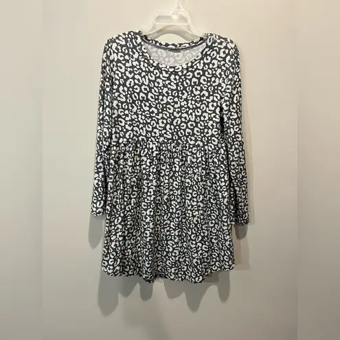 JODIFL Animal Print Long Sleeve Dress Size Small