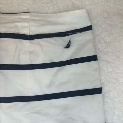 Nautica  White Stretch Twill Shorts With Navy Stripes 12