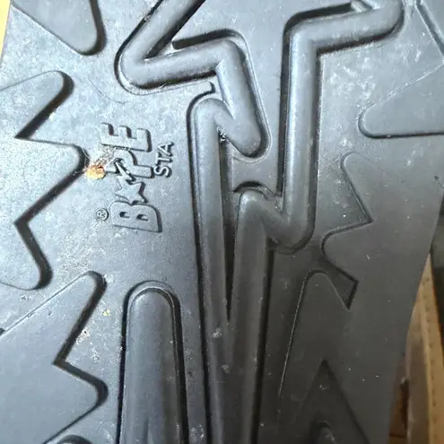 BAPE Black & White Star Sneakers Size Men's 5.5/ Women's 7.5