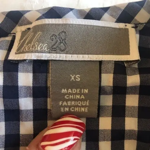 Chelsea28 🔵 SALE 3/$25 CHELSEA 28 GINGHAM RUCHED BLUE WHITE TOP XS