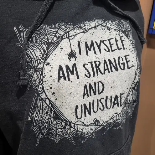 Beetlejuice "I Myself Am Strange And Unusual" black pullover hoodie sz L Size L