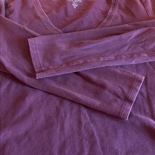 Old Navy  VNeck Long Sleeve TShirt Purple Size Medium