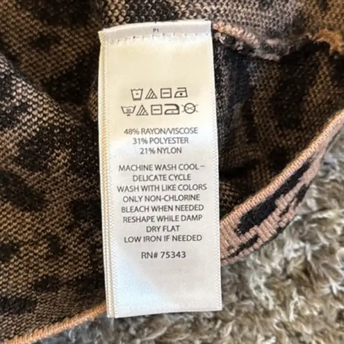 Tahari Women's Leopard Print Turtleneck Sweater Size XSmall Fall Trendy