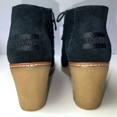 Toms  Hyde NEW W/O box Lace Up Black Suede Wedge Womens Size 7W Ankle Boots