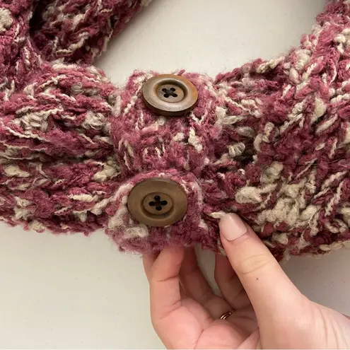 EUC women’s burgundy cream double loop infinity thick knit plush scarf buttoned Red