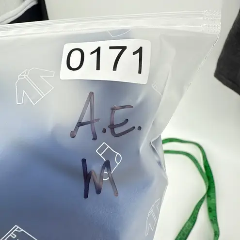 American Eagle Varsity Blue Crop Hoodie Striped Sleeve Sweatshirt Medium