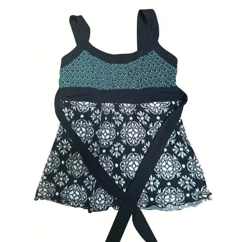 Womens Sleeveless Black and White Patterned Tankini Dress With Tie Waist