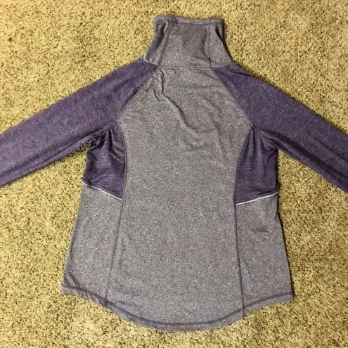 Avia Funnel Neck Activewear Shirt Womens XL Used Purple