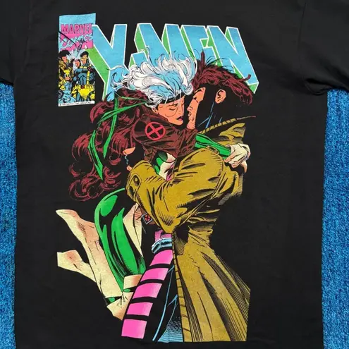Marvel Comics X-Men Wolverine and Silver Fox Graphic T-Shirt Size Medium