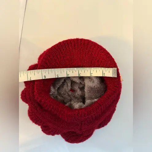 Red Knit Beret Hat with Fleece Lining & Bow Accent