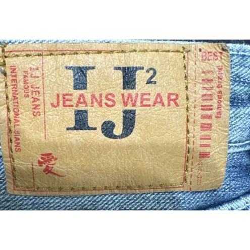 Chic IJ2 Fashion Jean Cowgirl | Low Rise Denim Shorts | JR size 29 | Light wash Blue