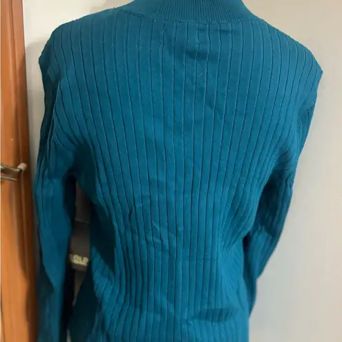 Bold Elements Women’s Cut Out Long Sleeve Pullover sweater