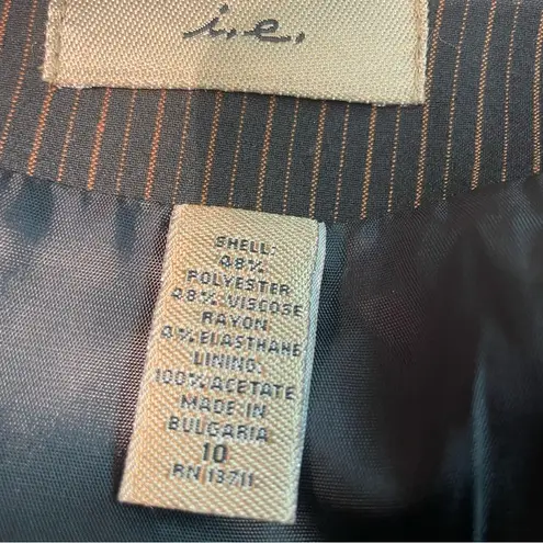 Vintage i.e. women’s business suit size 10 black/brown pinstripe Black