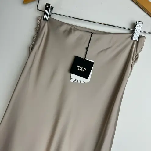 ZARA NWT  Satin Midi Skirt Sz XS Champagne Ruched Pleated High Rise Waist