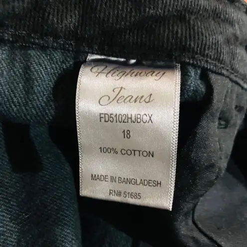 Highway Jeans NWT Women's Highway Jeans Black Denim Cuffed Shorts Size 18