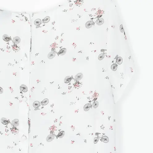 Torrid  Womens Abbey Bicycle‎ Georgette Button Back Blouse Size 0 Large White