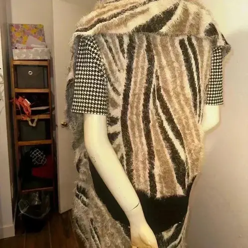 Liquid by Sioni Mixed Print Sweater Cardigan Jacket Vest Size 2X Faux Fur Brown