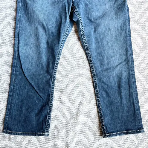 BKE THE BUCKLE // Women’s Harper 24” Crop Blue Denim Jeans Plus Size 33